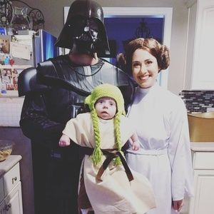 4 Piece Star Wars Costume (Darth,Leia,Chewie,Yoda)